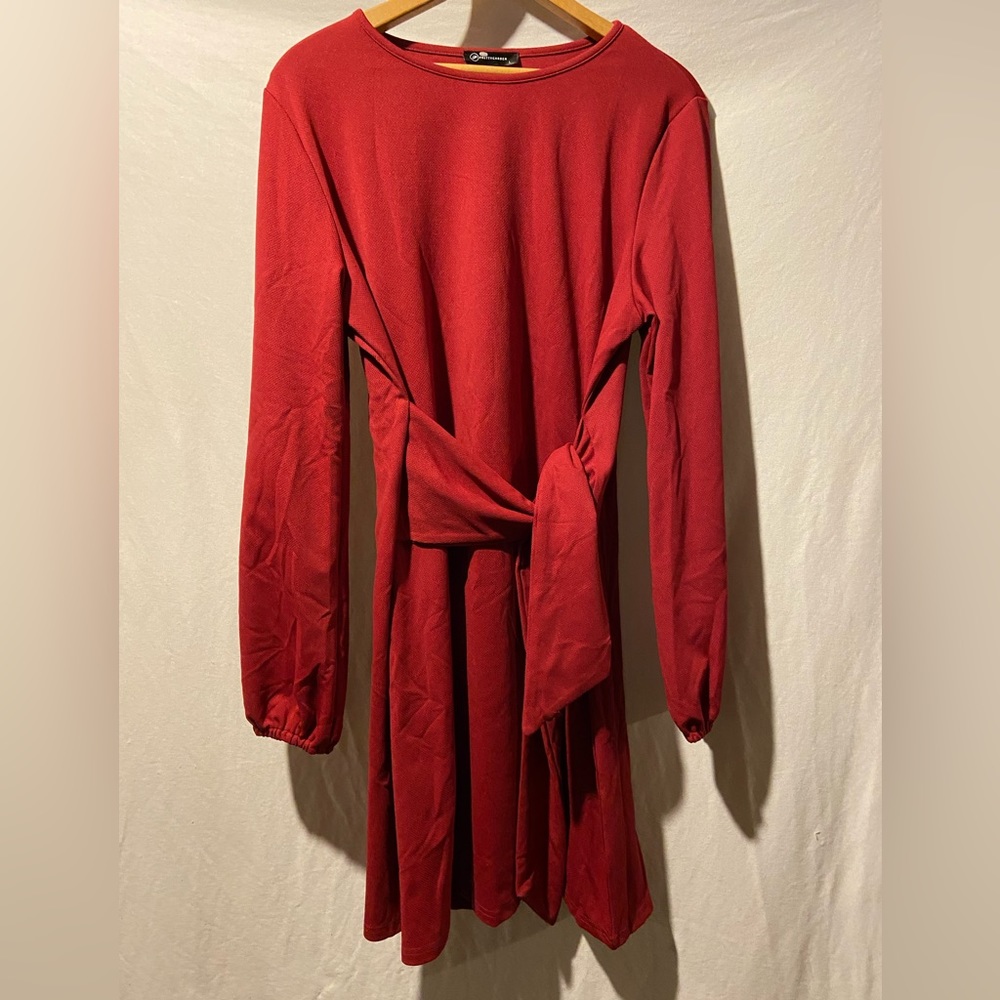 Pretty Garden Red Wrap Dress | L